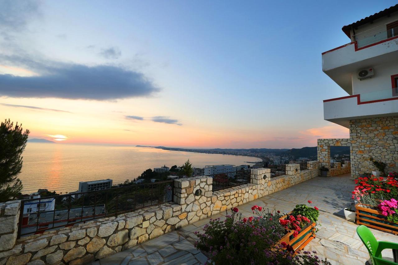 Vila Dena Vlorë Esterno foto