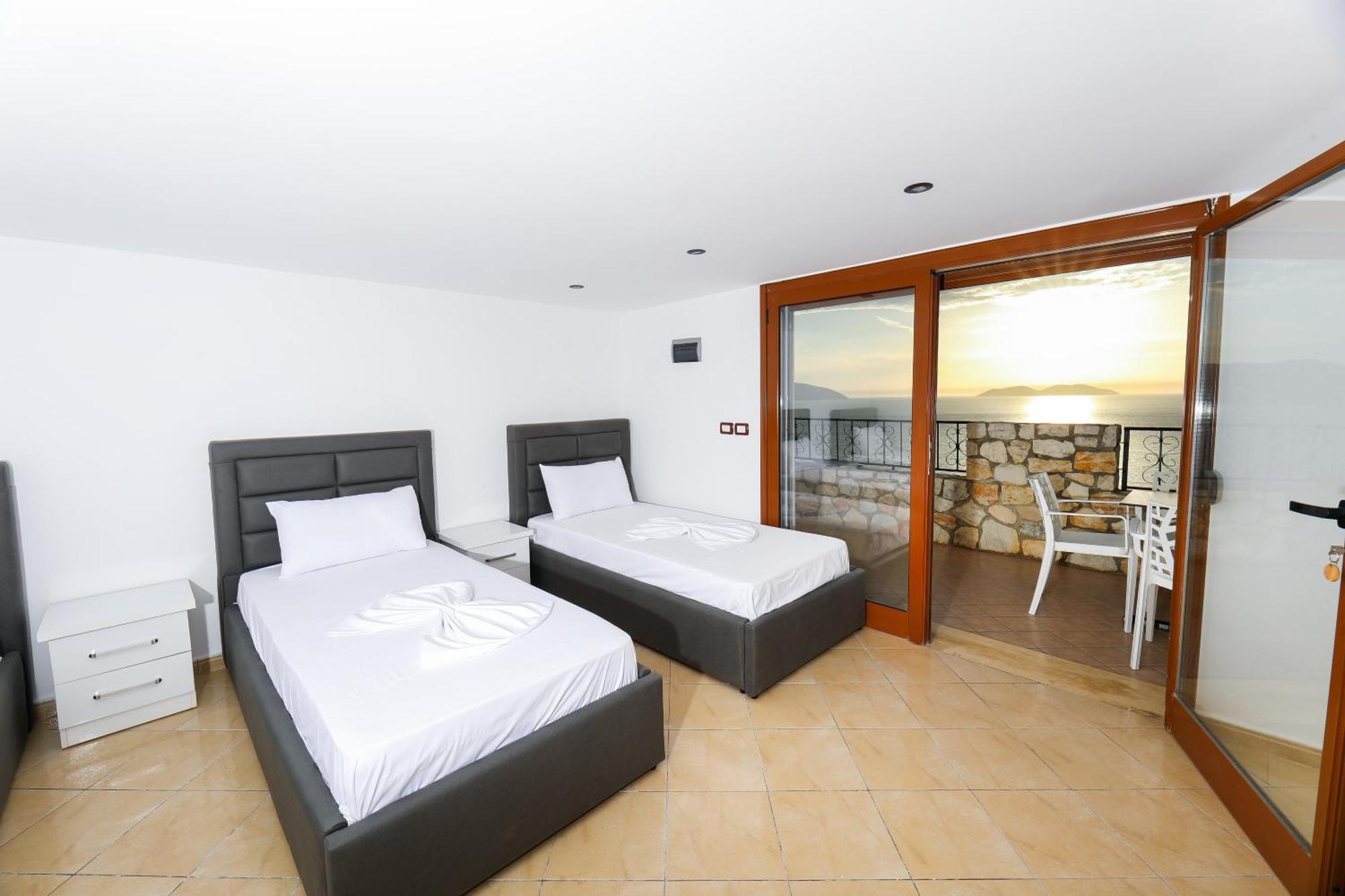 Vila Dena Vlorë Esterno foto