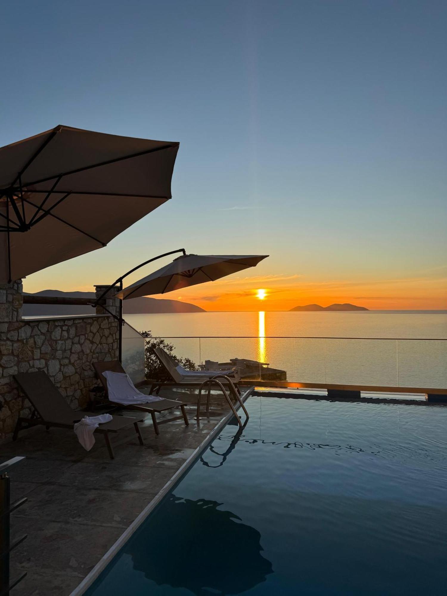 Vila Dena Vlorë Esterno foto