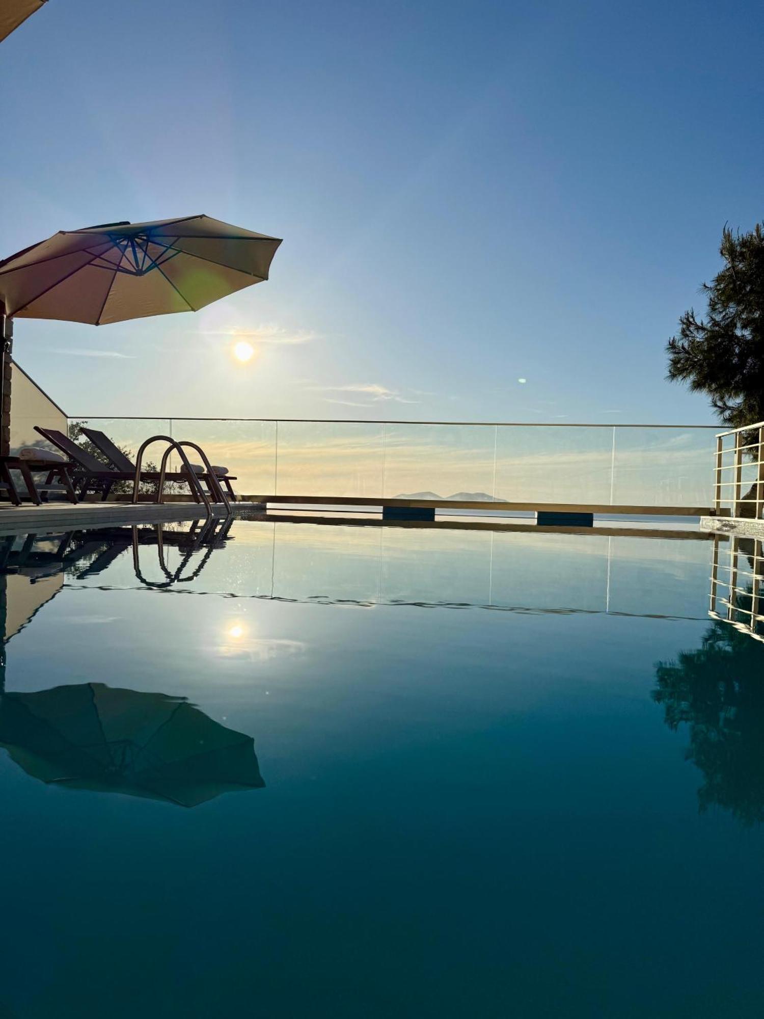 Vila Dena Vlorë Esterno foto