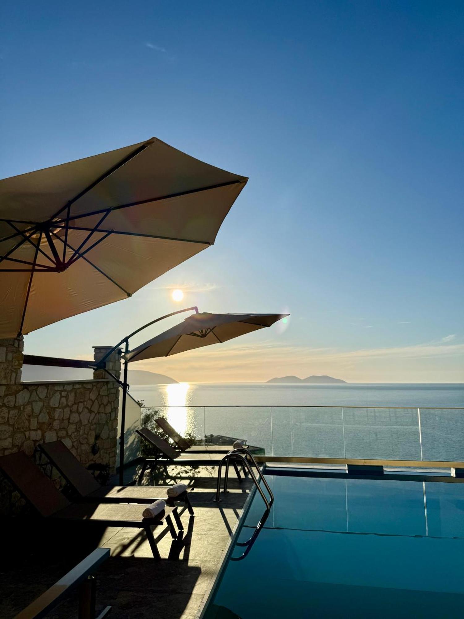 Vila Dena Vlorë Esterno foto